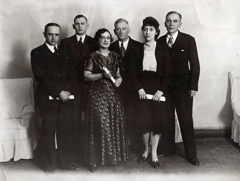 �����-��������. ����� �������: �.�.������, �.�.�������, �.������, �.�.��������, �.��������, �.�.�����. 1930-�