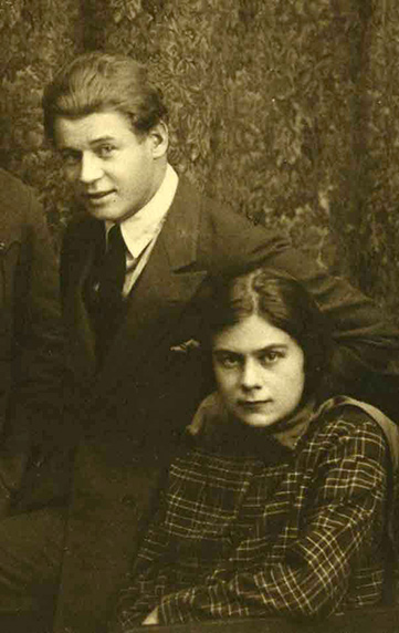     , 1925 